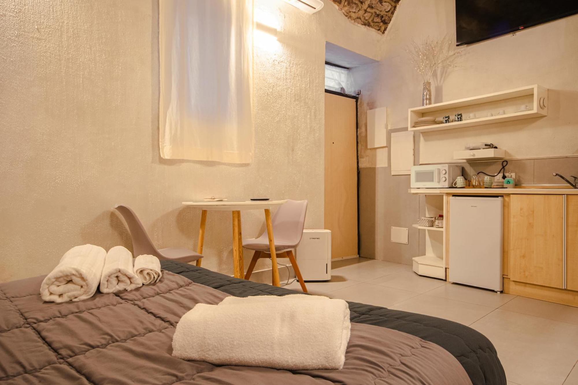 I Gradini Bed & Breakfast เนเปิลส์ ภายนอก รูปภาพ